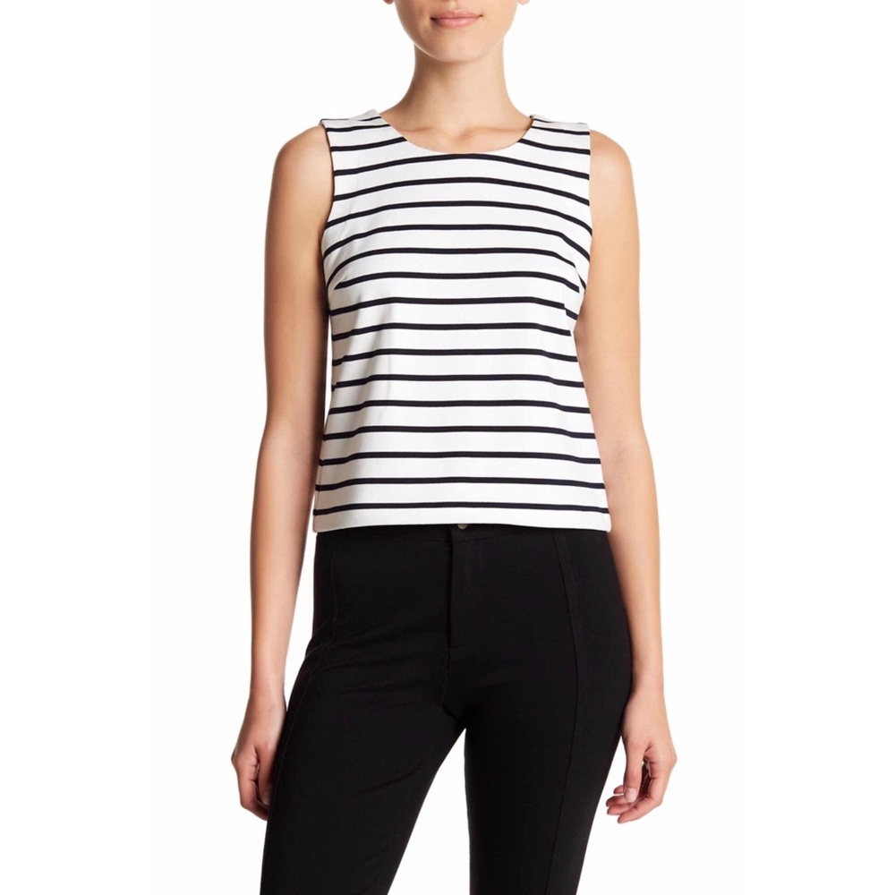 Amanda & Chelsea striped shell cropped top sz 0p